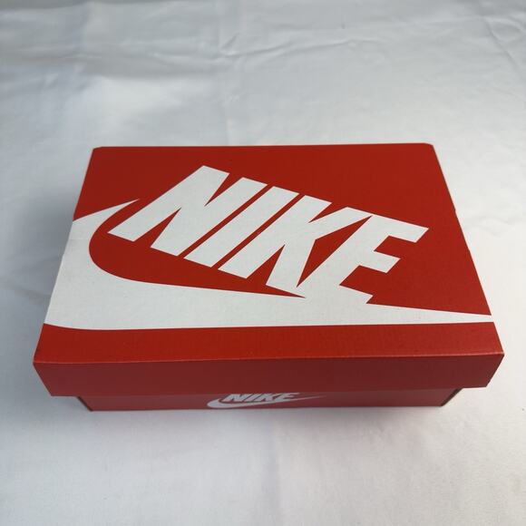 Nike Gamma Force Womens 7 White Phantom Light Bone DX9176-103 - Picture 11 of 11